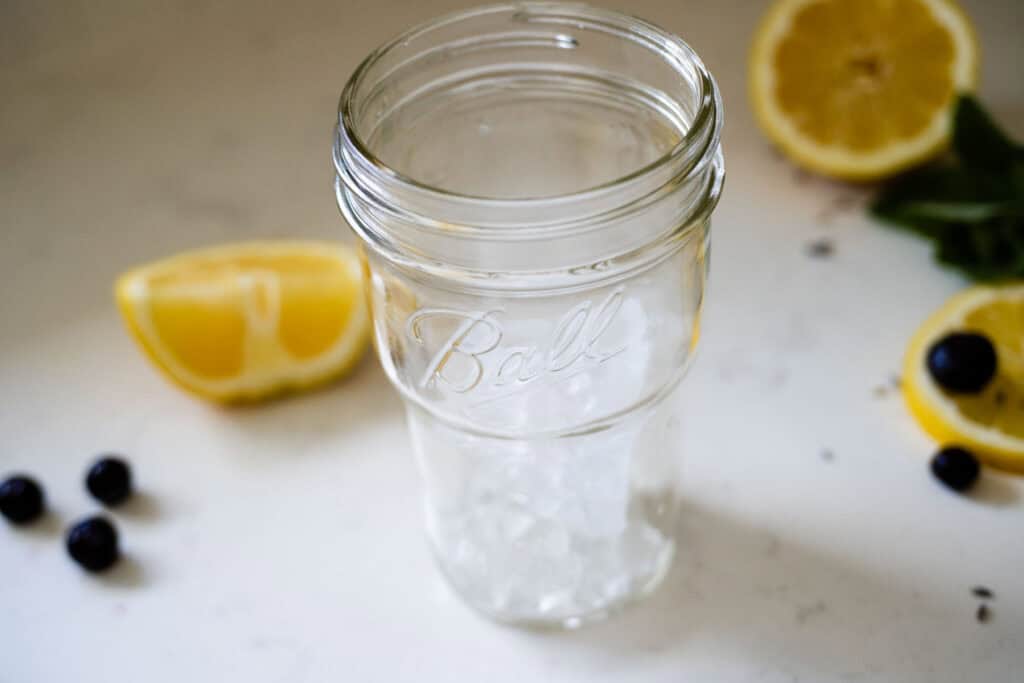glass filled with ice