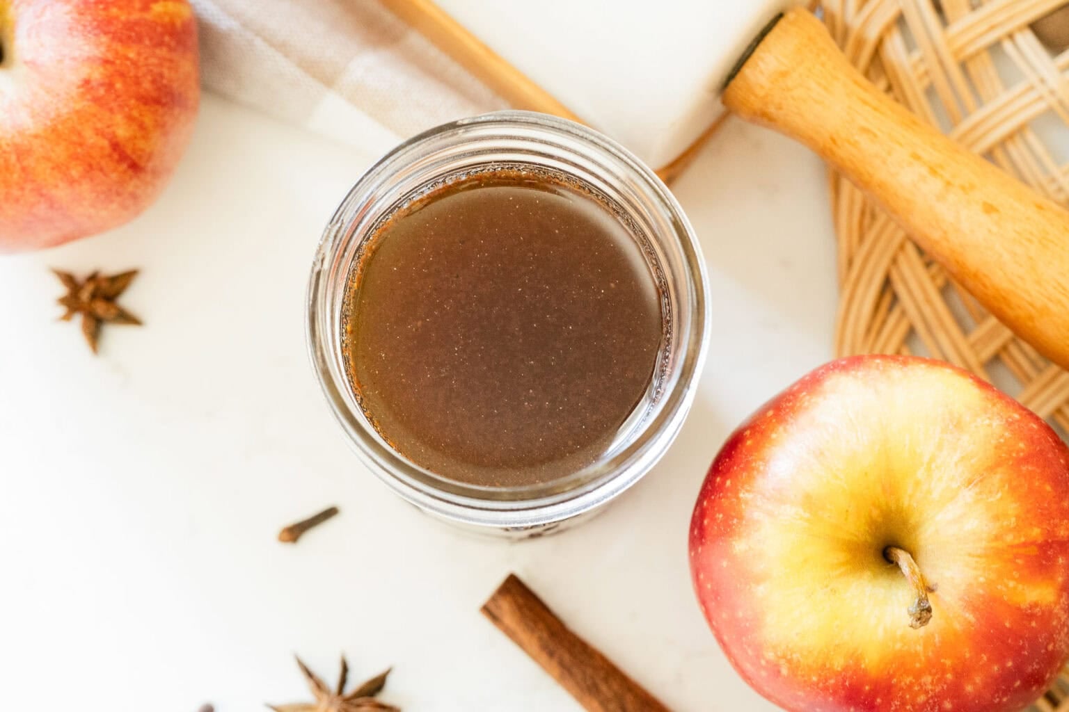 Spiced Apple Pie Syrup - Plain & Simple Home