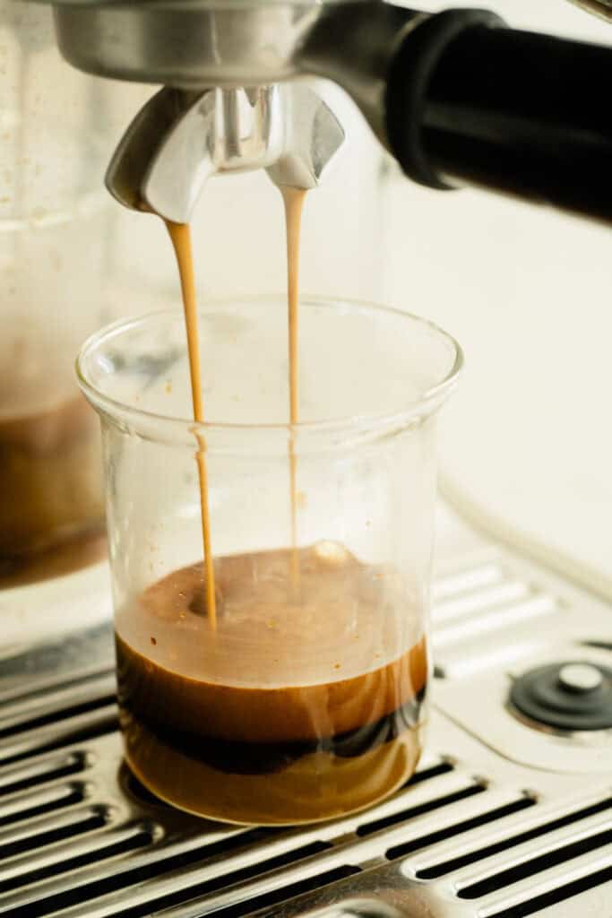 healthy pumpkin spice latte brewing
