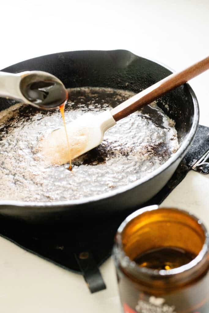 adding vanilla into brown butter maple syrup